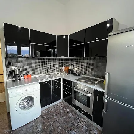 By Victoria Appartement